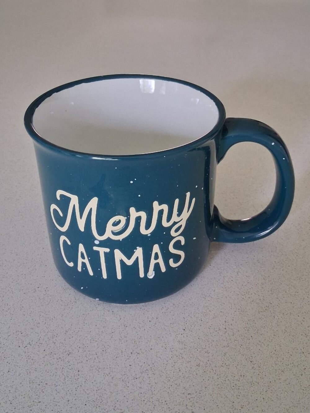 ECCOLO "Merry CATMAS" Blue & White Pebbled Ceramic Coffee Mug